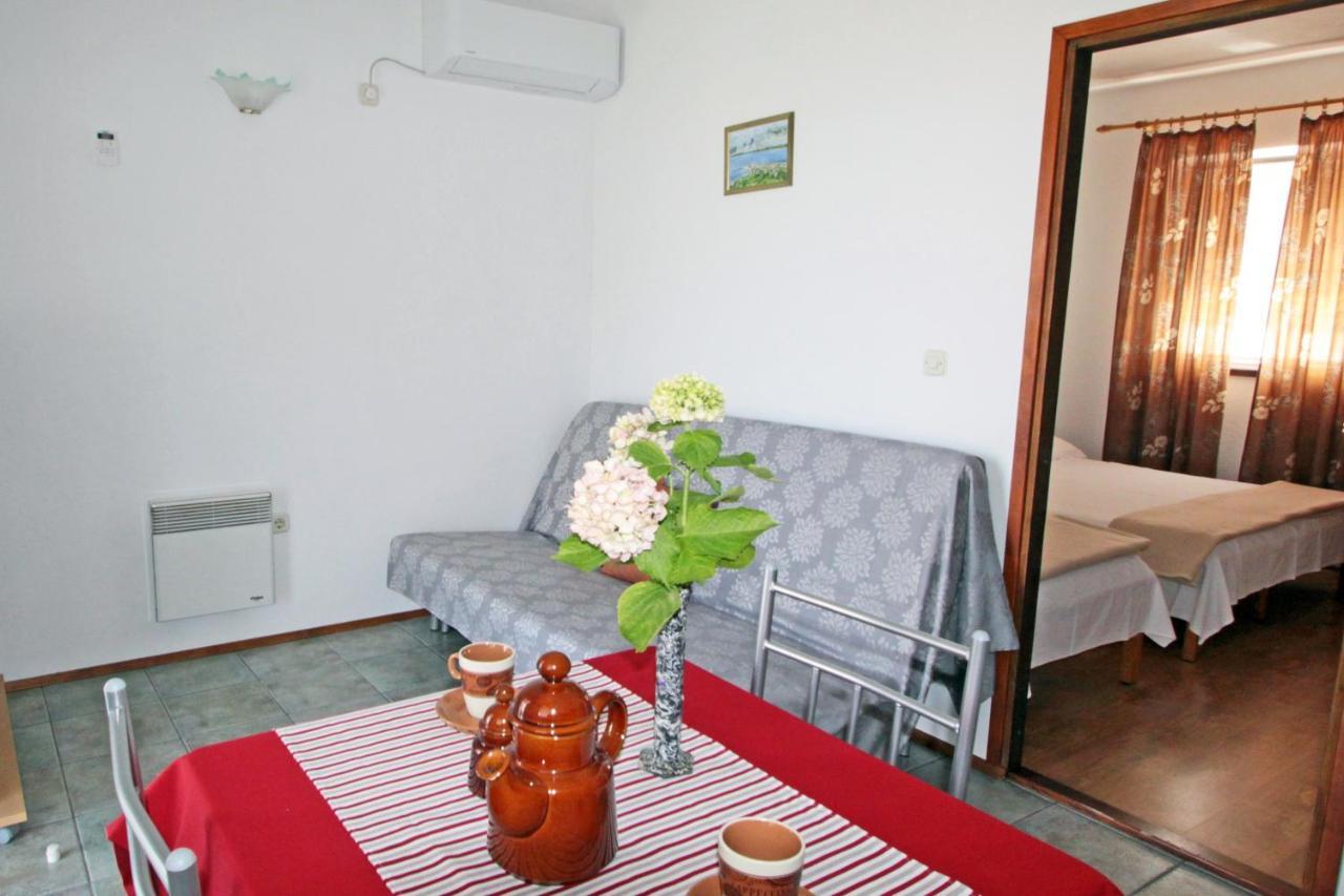 Apartments By The Sea Vinjerac, Zadar - 5824 Zewnętrze zdjęcie
